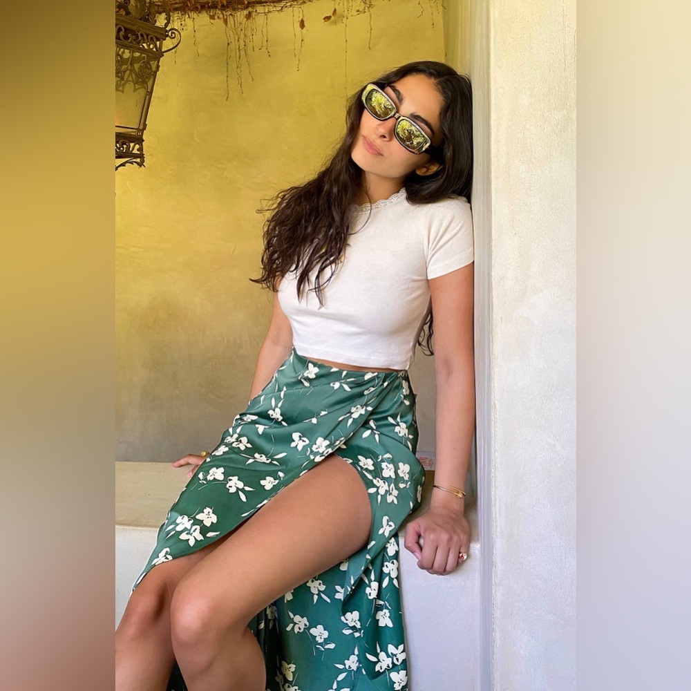 Urban outfitters green tulip wrap skirt x-small